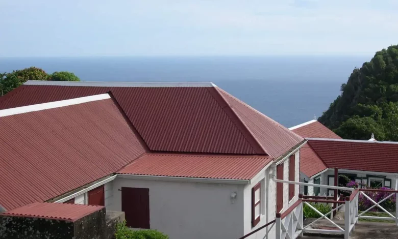 how much does it cost to put a metal roof on a 2000 sq ft house